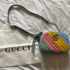 G ucci purse